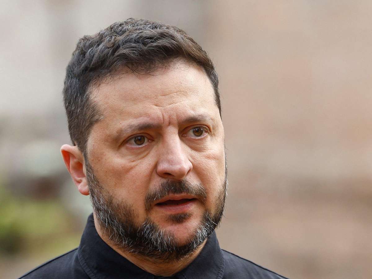 'Chegou a hora de a Ucrânia ter um novo presidente', diz Trump após Zelensky condenar acordo sobre diesel com a Rússia