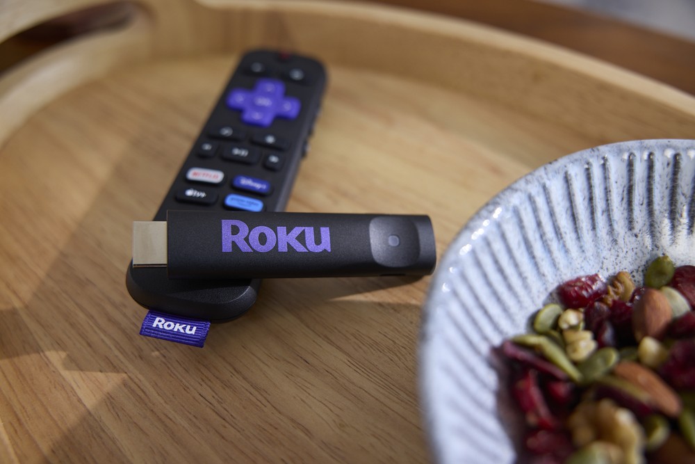 Restaurar a TV Box para as configurações de fábrica é o último procedimento que o usuário pode realizar por conta própria — Foto: Divulgação/Roku