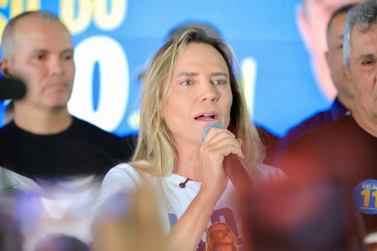 Imagem da matéria: Celina Leão participa de reuniões e encontros com diversos setores do DF