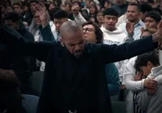 Daniel Alves foi flagrado durante pregação em igreja