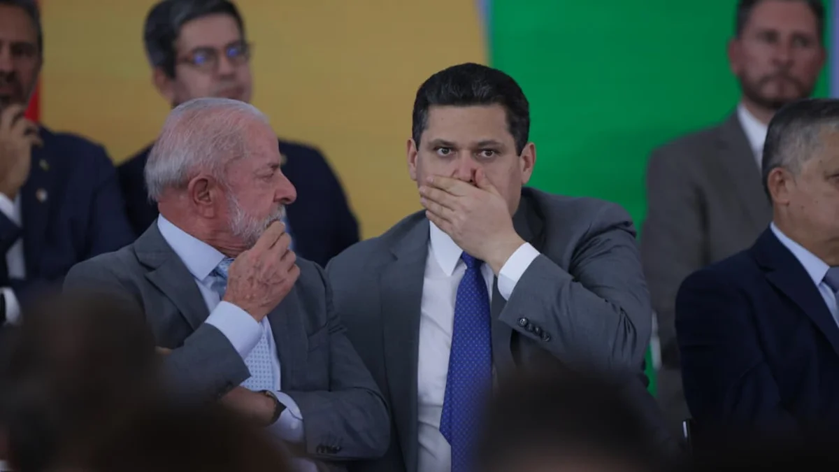 Fim da 6x1 tem dia decisivo com chance de votação em 2 turnos no Senado