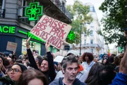 Macron alfineta Trump por explorar protestos na França em campanha nos EUA