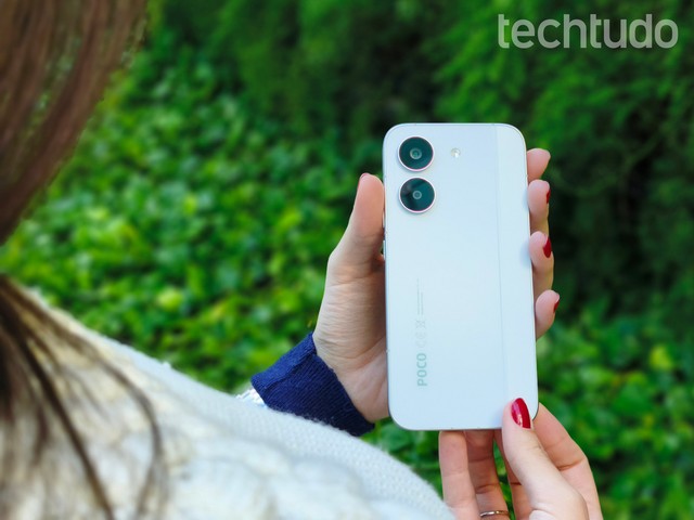 Xiaomi 17T vs Poco X8 Pro: o que realmente muda entre os celulares?