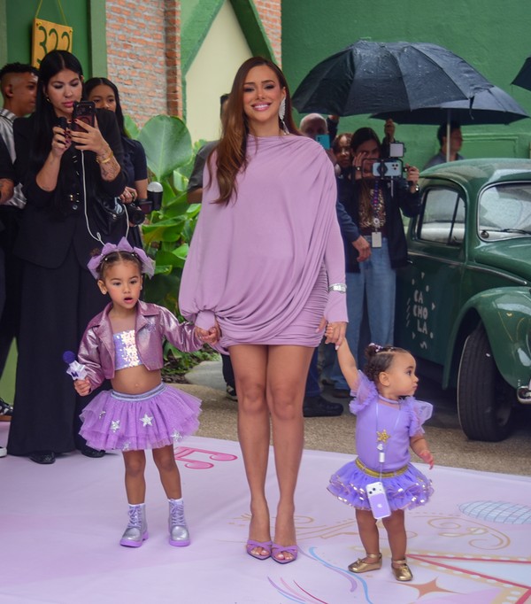 Filha de Neymar e Bruna Biancardi, Mavie completa 3 anos e ganha festão com tema 'Show de Talentos' em São Paulo