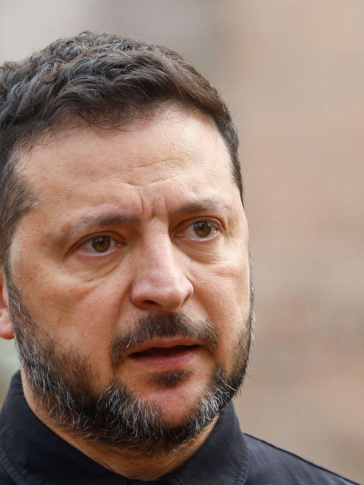 'Chegou a hora de a Ucrânia ter um novo presidente', diz Trump após Zelensky condenar acordo sobre diesel com a Rússia