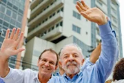 Douglas Ruas e Eduardo Paes vão disputar governo do Rio no 2º turno