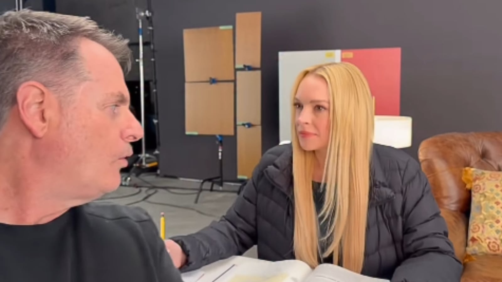 Lindsay Lohan convidou o diretor Mark Waters para recriar cena icônica Reprodução/Instagram/@lindsaylohan