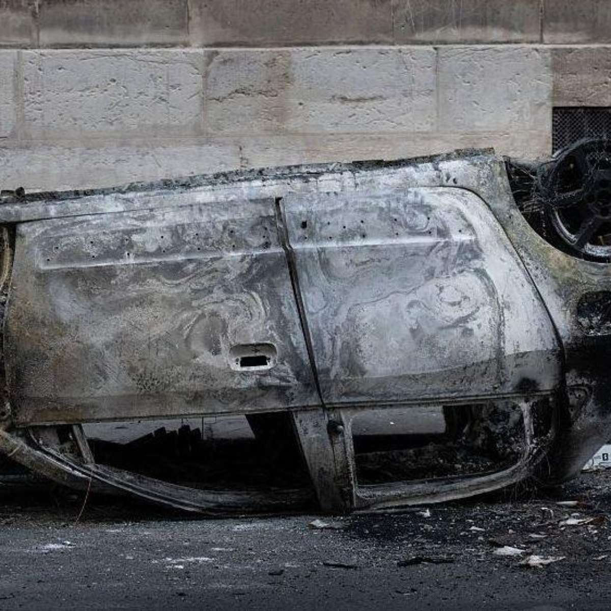 Análise: quem está por trás dos protestos violentos na França e quem pode se beneficiar deles?
