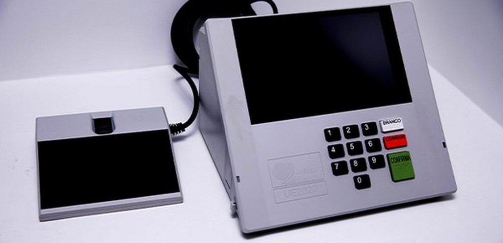 Urna eletrônica: como anular ou votar em branco nas eleições 2026