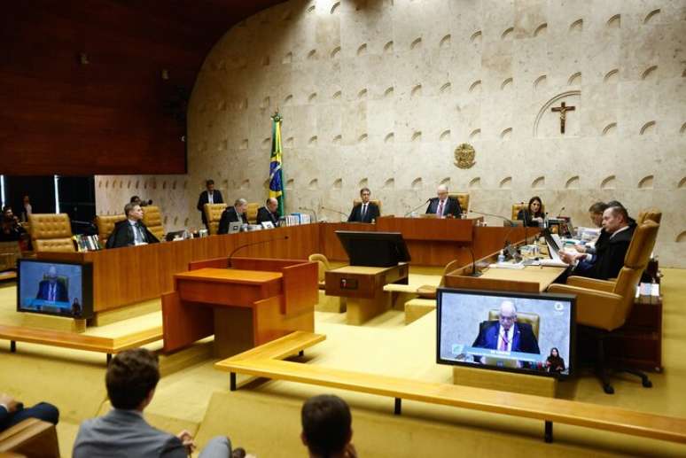 De crise no STF à 'disputa religiosa': 1º turno é marcado por polêmicas e oscilações nas pesquisas