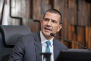 Anulação de votos de Garotinho beneficia Douglas Ruas no RJ. Entenda