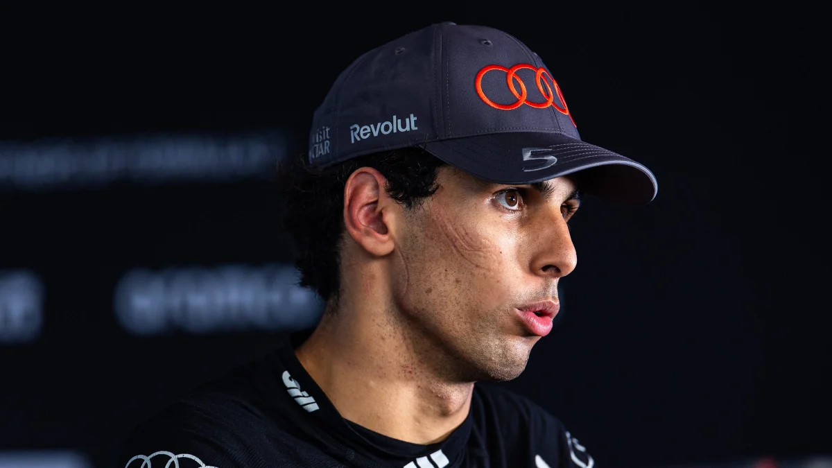 Bortoleto se desculpa com Sainz: "Acabou com minha corrida e com a dele"