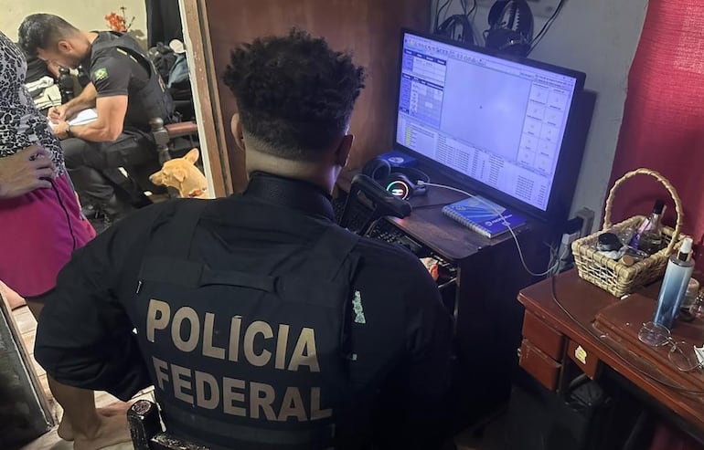 PF mira suspeito de armazenar e compartilhar imagens de abuso infantil em Belford Roxo (RJ)