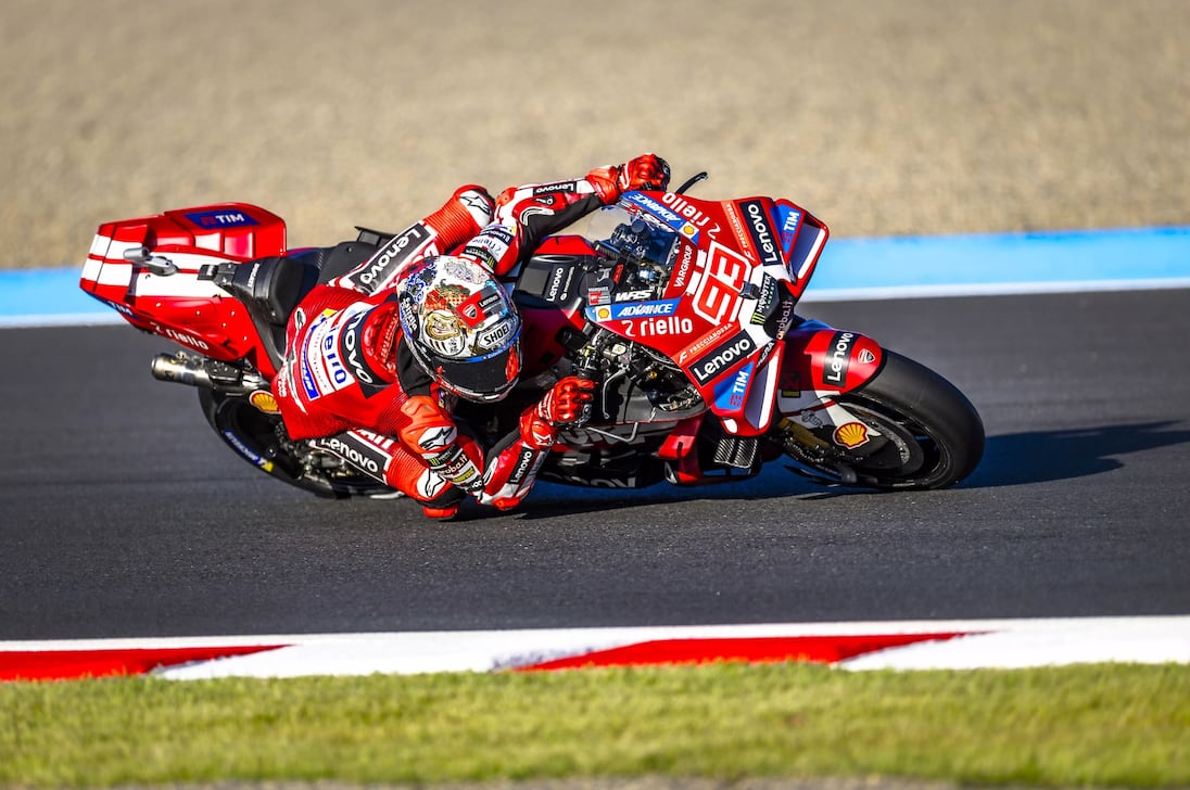 Marc Marquez vence o MotoGP do Japão para reduzir a vantagem de Martin