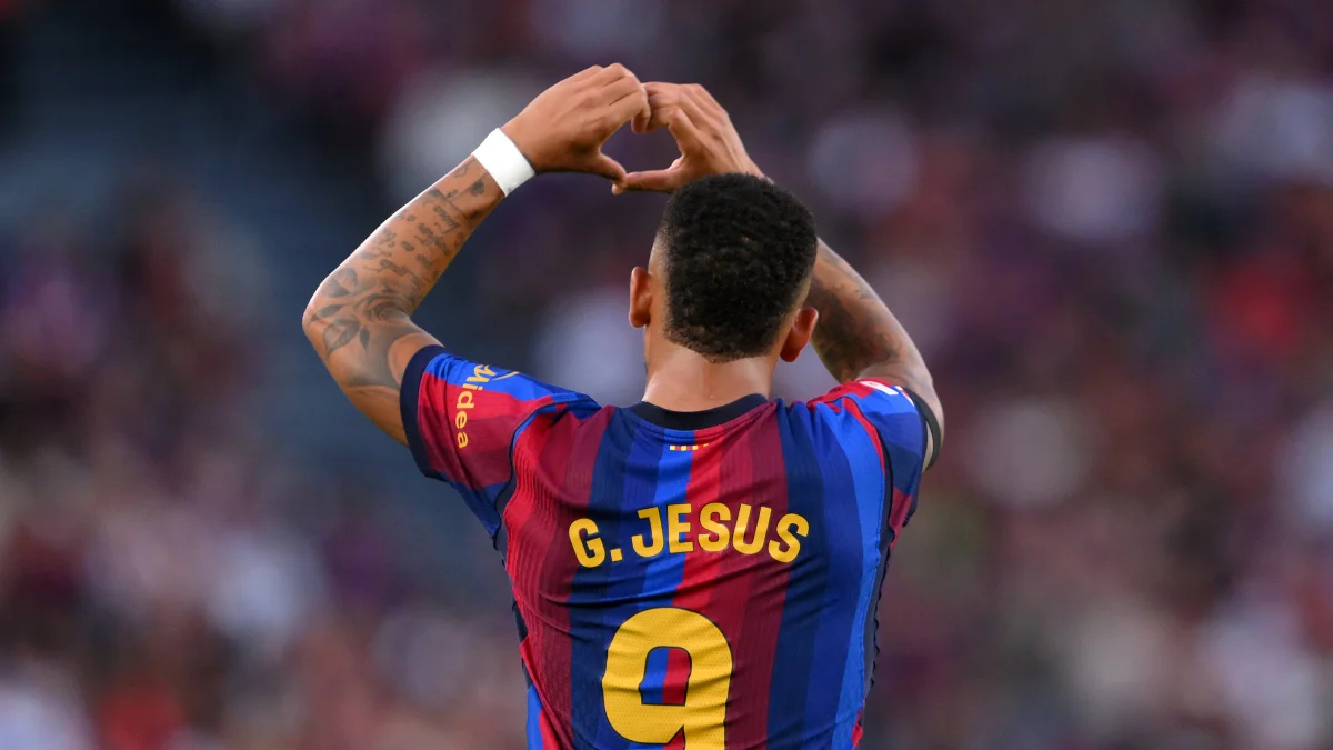 Gabriel Jesus tem média de um gol a cada 44 minutos pelo Barcelona