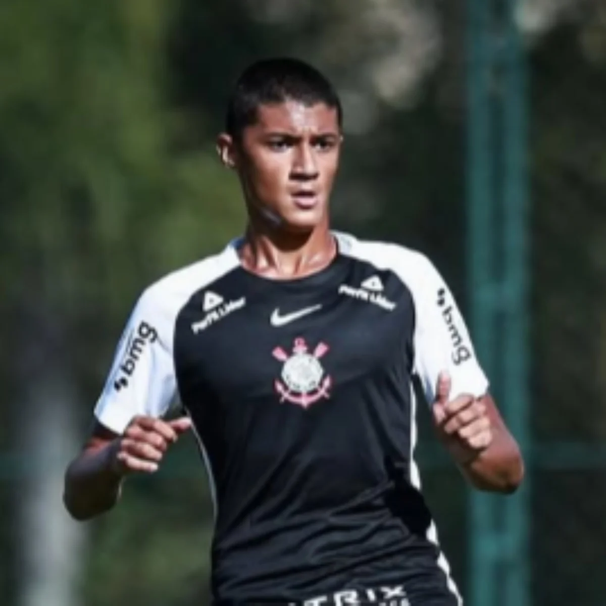 Brasil tem três jogadores entre as 60 maiores promessas do futebol