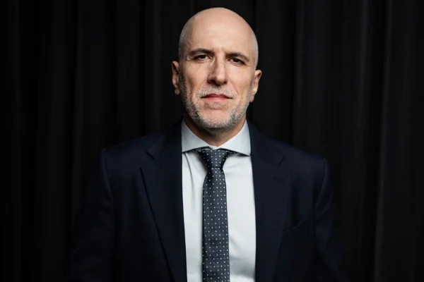 Antonio Tabet critica campanha de Lula e cita “síndrome do protagonista”