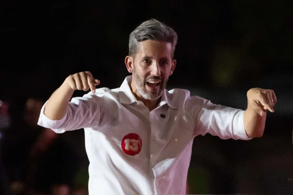 IA do WhatsApp também se recusa a gerar imagem de candidato do PT no DF