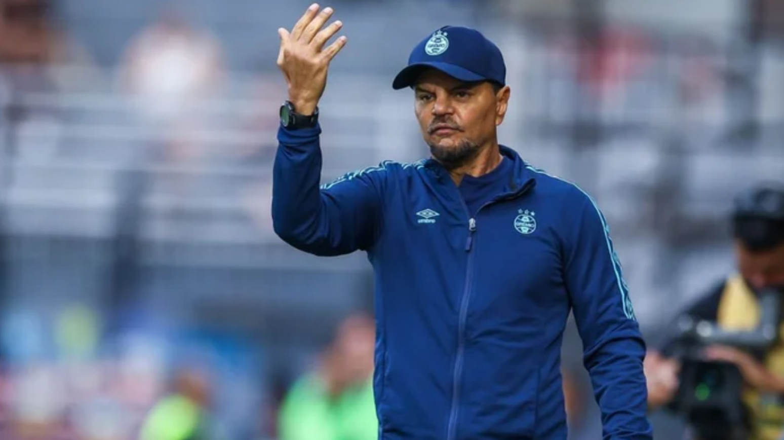 Alexandre Mendes, auxiliar t&eacute;cnico de Renato Ga&uacute;cho no Gr&ecirc;mio