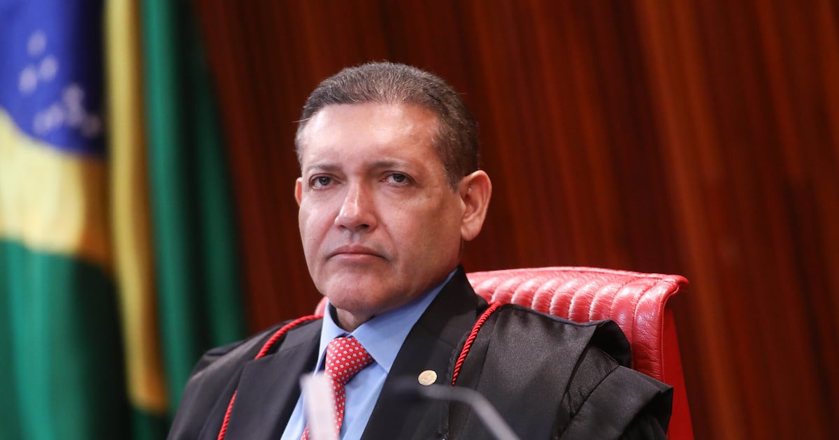 Nunes Marques cobra Meta sobre ‘comportamento potencialmente irregular’ do canal ‘Exército do Lula’