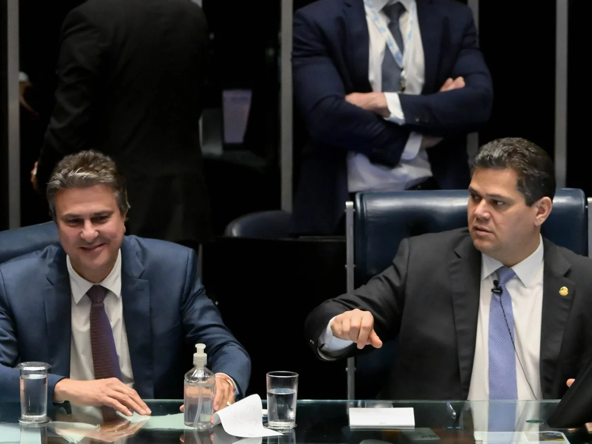Sem definição sobre maioridade, governo avalia votar PEC na próxima semana