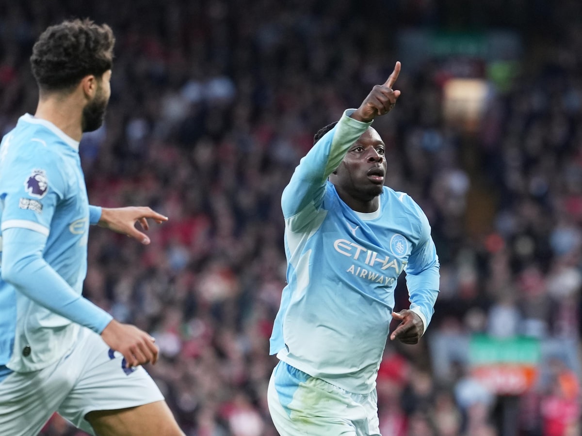 Doku comanda o City em vitória por 3 a 0 sobre o Liverpool em Anfield pela Premier League