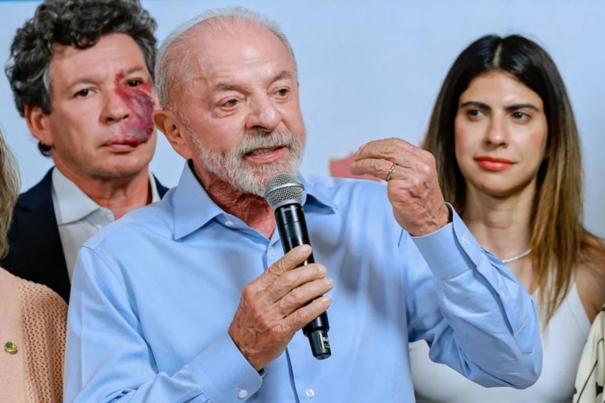 Lula garante que irá a debate da Band mesmo com a ausência de Flávio