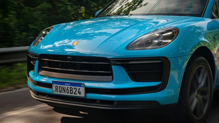 Porsche revê planos e decide trazer ícone a combustão de volta à linha