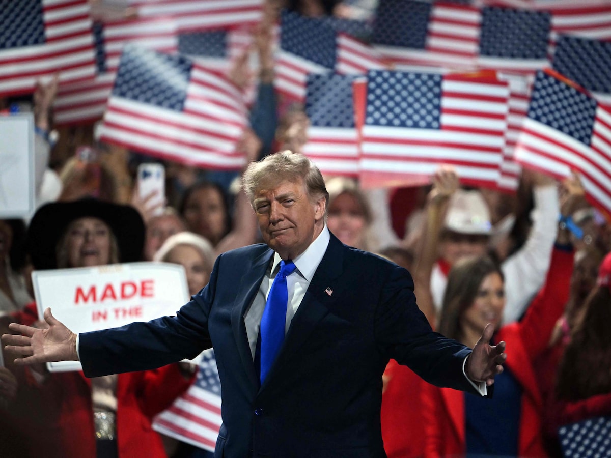 Trump celebra ‘grande vitória’ de Flávio Bolsonaro, mas prevê eleição ‘muito disputada’ no Brasil